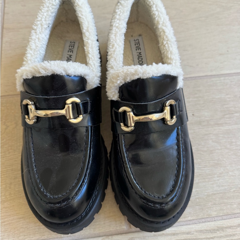 Steve Madden Lando lug loafers with shearling in footbed